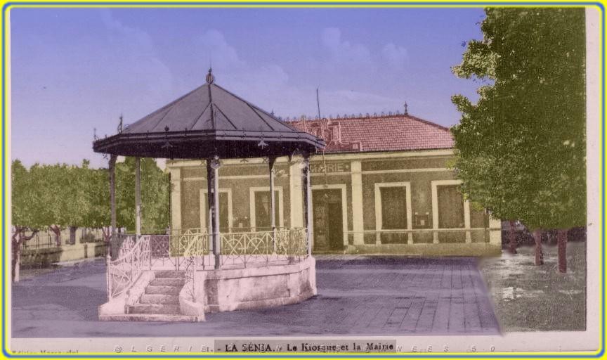 LA SENIA LE KIOSQUE ET LA MAIRIE.jpg